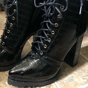 Brand new dollskill boots!